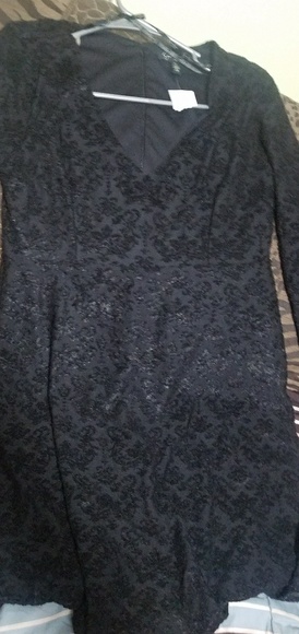 Dress - Picture 4 of 5